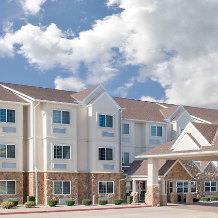 Microtel Inn & Suites By Wyndham Quincy Downtown - River Area Exterior foto