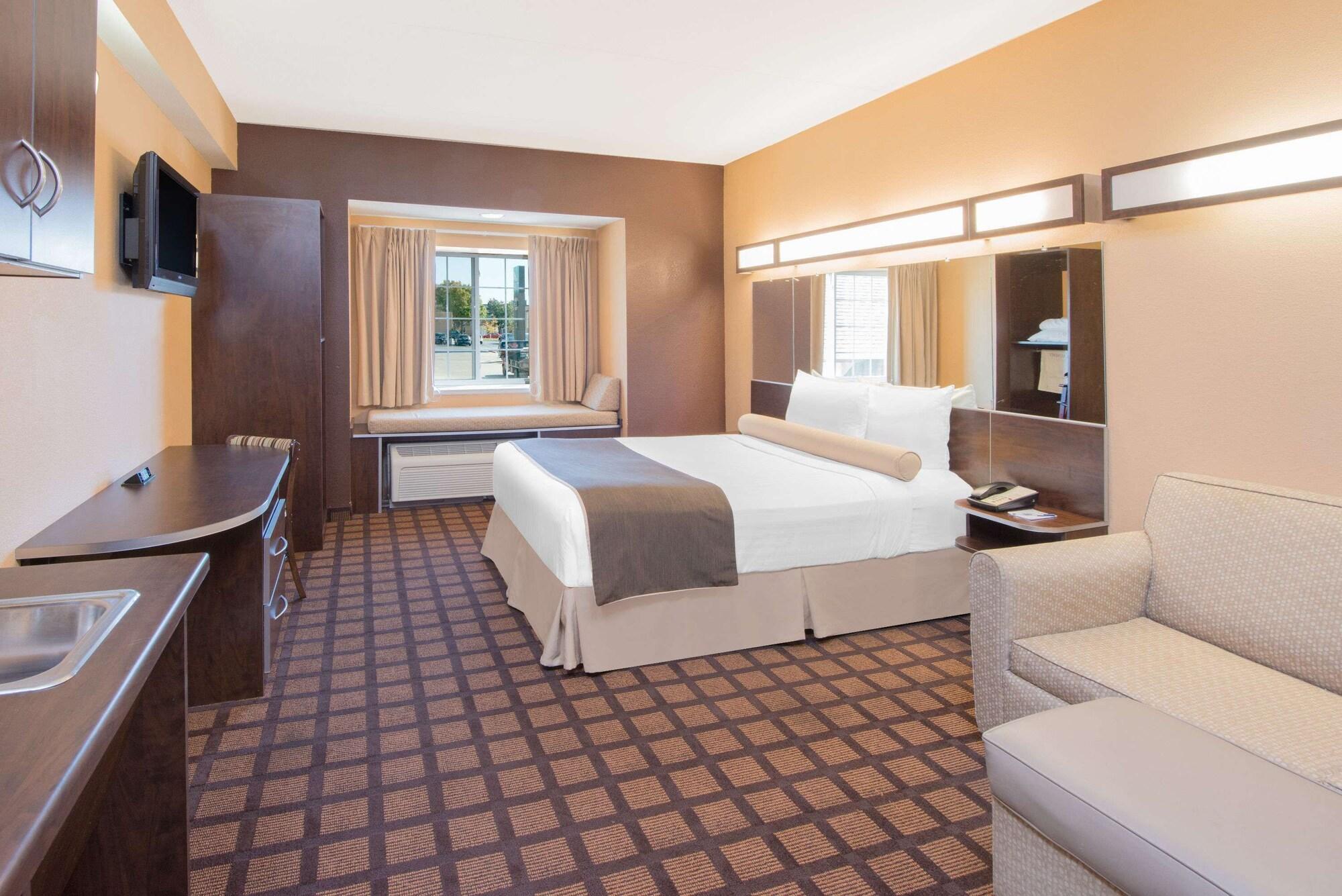 Microtel Inn & Suites By Wyndham Quincy Downtown - River Area Exterior foto