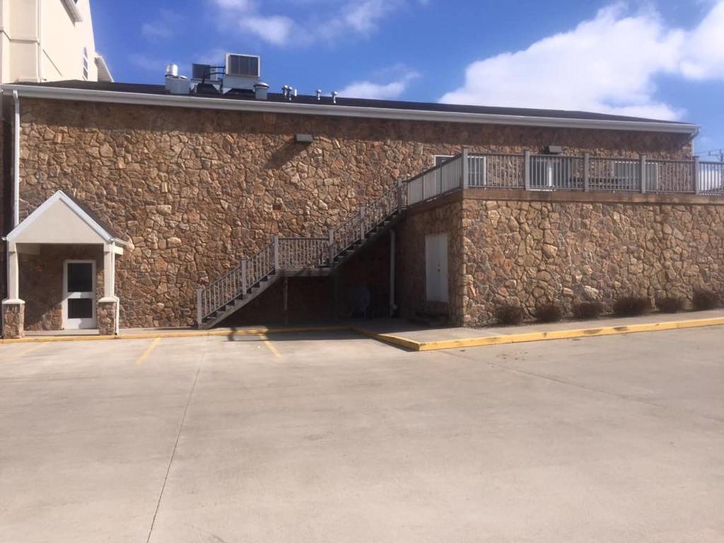 Microtel Inn & Suites By Wyndham Quincy Downtown - River Area Exterior foto